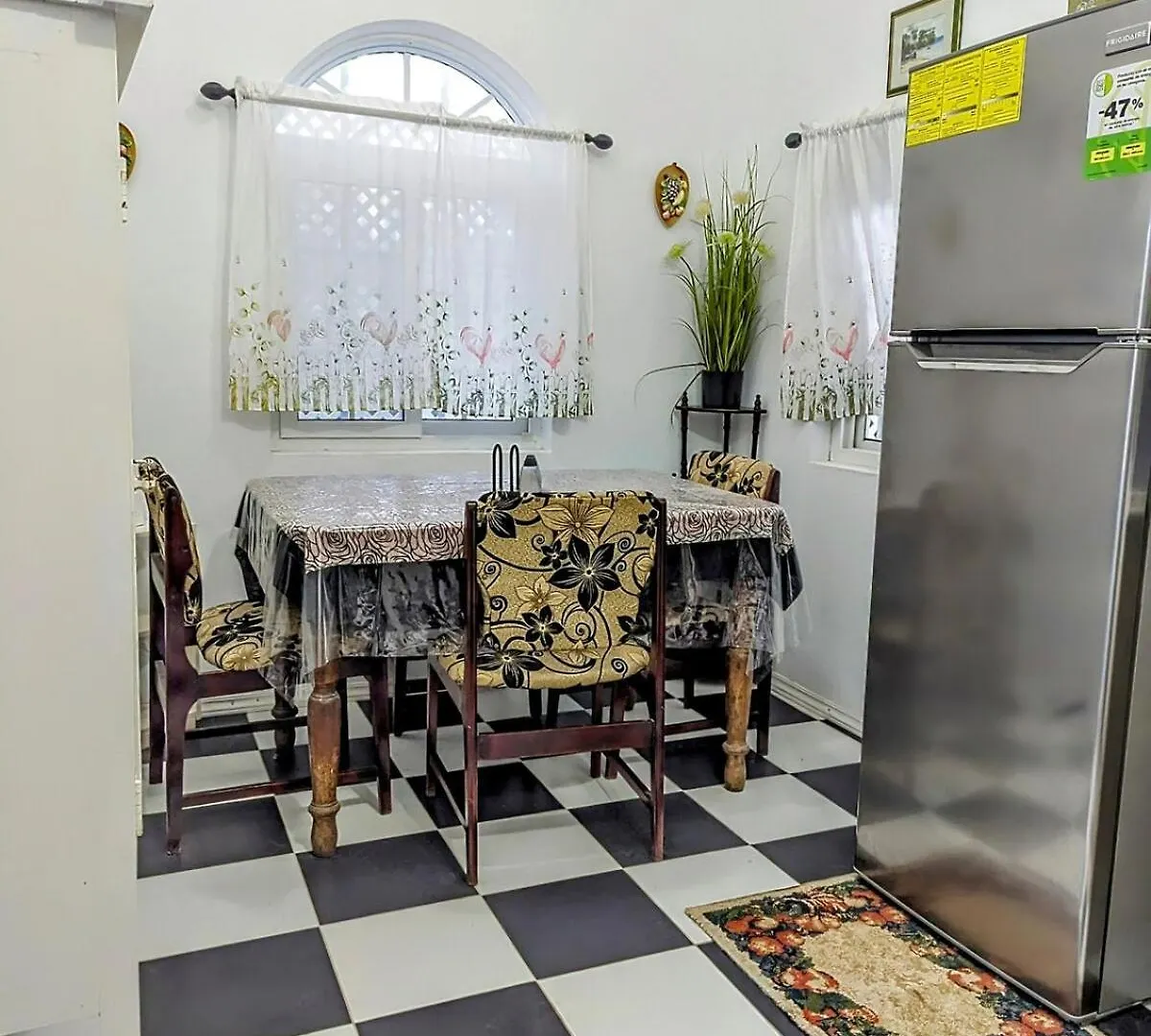 Semesterbostad Vista Azul - Garden View Apartment With Beach Access Cornwall Barracks Jamaica